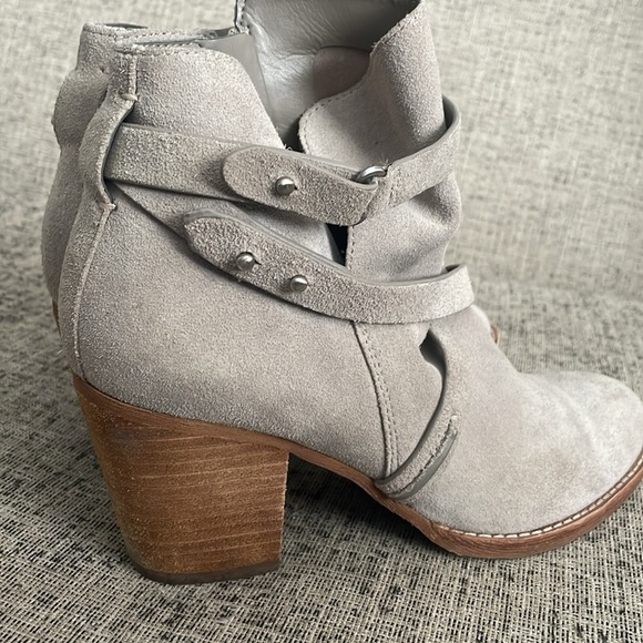 Sam Edleman Merton Taupe Suede Ankle Booties Boots Size 38 8M - Picture 3 of 11